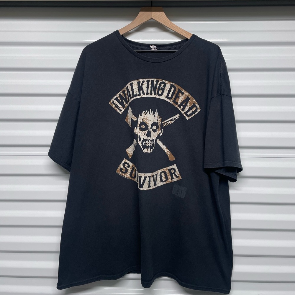 Vintage “Walking Dead Survivor” Tee